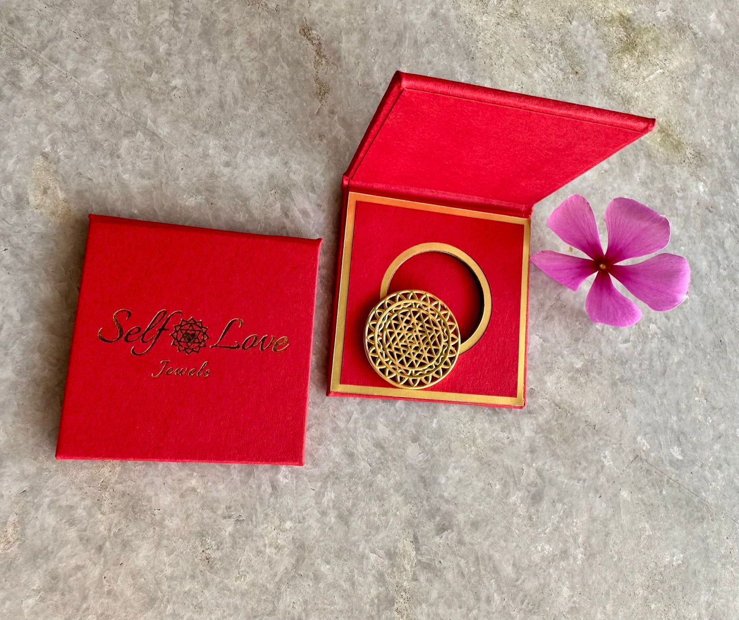 Shree Chakra Coin 25mm (Brass with Gold plating)